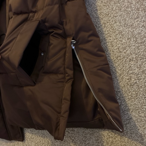 Abercrombie & Fitch Chocolate Puffer Coat - Picture 4 of 4